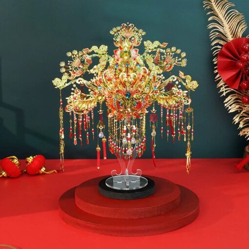 DIY Phoenix coronet with metal splicing
